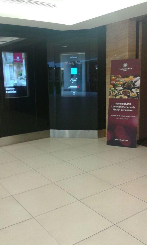 Hotel Plaza Premium Lounge à Bayan Lepas Extérieur photo